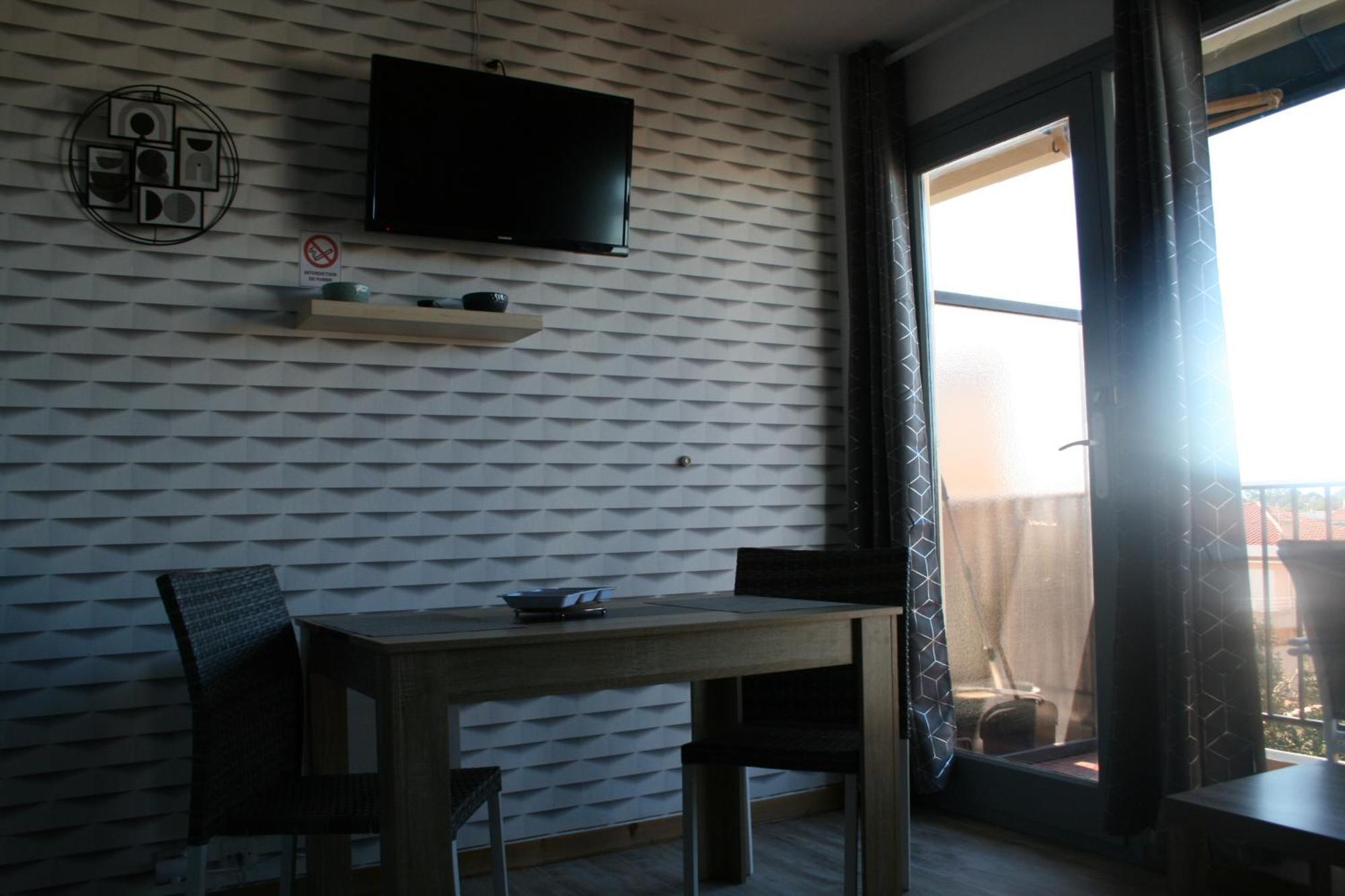 Charmant Studio 20 M De La Plage Кане Екстериор снимка